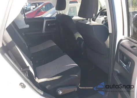 2014 Toyota 4Runner Sr5 z USA, uszkodzony, nr VIN JTEZU5JR2E5072913